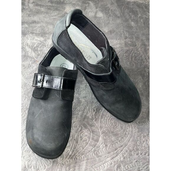 Naot BlackComfort Loafer Shoe Size 38 Leather Slip on Tane Buckle Detail - Picture 2 of 9